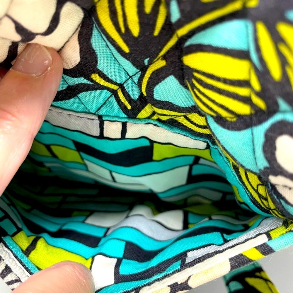 NWOT Vera Bradley Floral Quilted Shoulder Bag - Picture 7 of 11